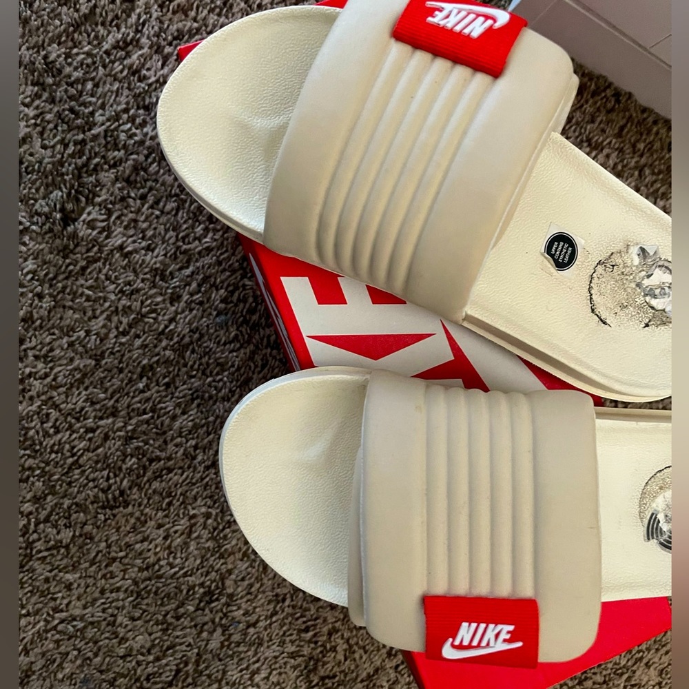 Nike slides womens size 7